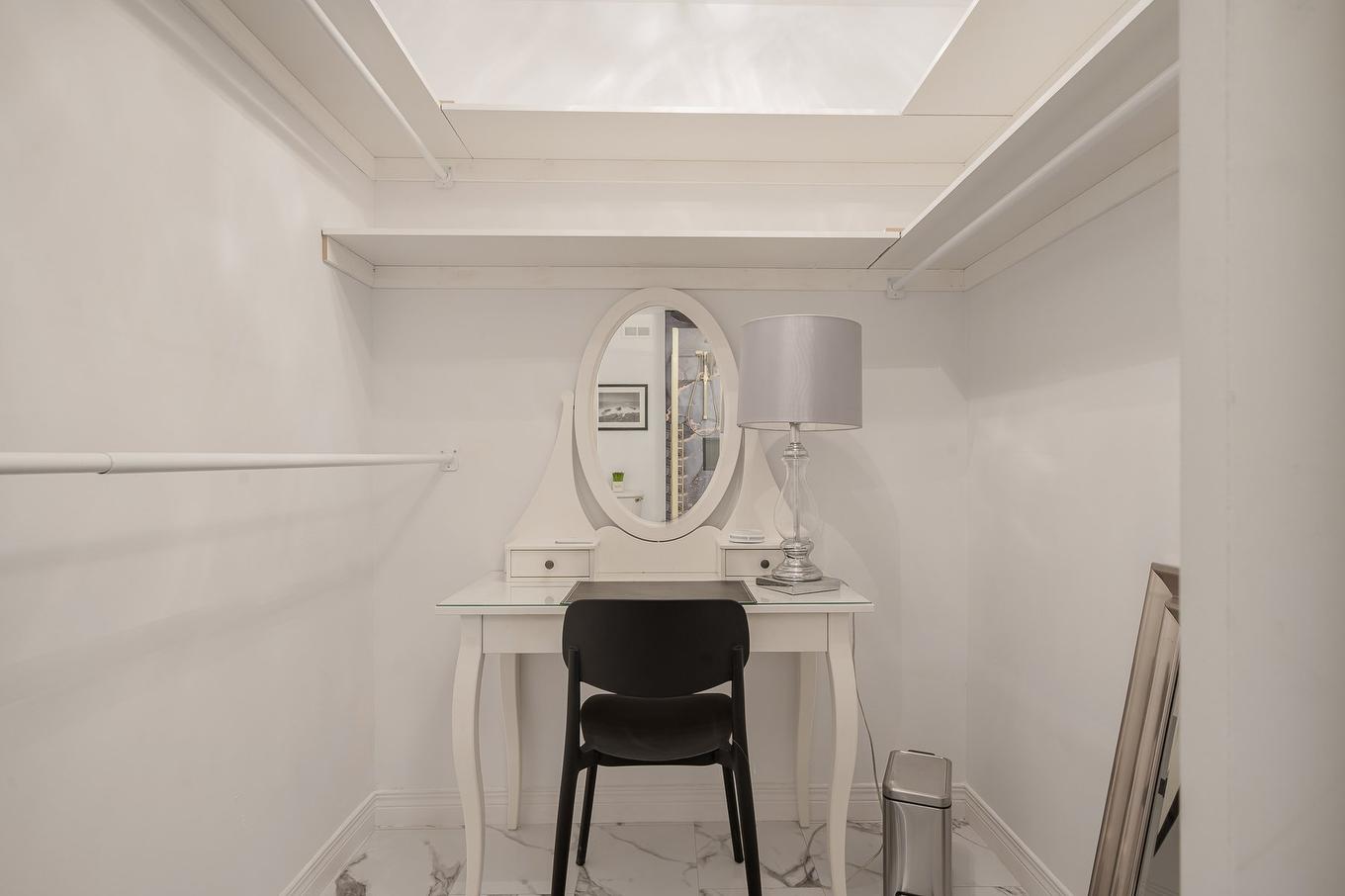 Ensuite bathroom - 541 Rue Principale, Saint-Sauveur, QC - Indoor With Storage