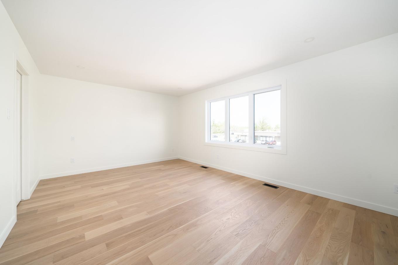 Primary bedroom - 4492 Boul. Westpark, Montréal (Pierrefonds-Roxboro), QC - Indoor Photo Showing Other Room