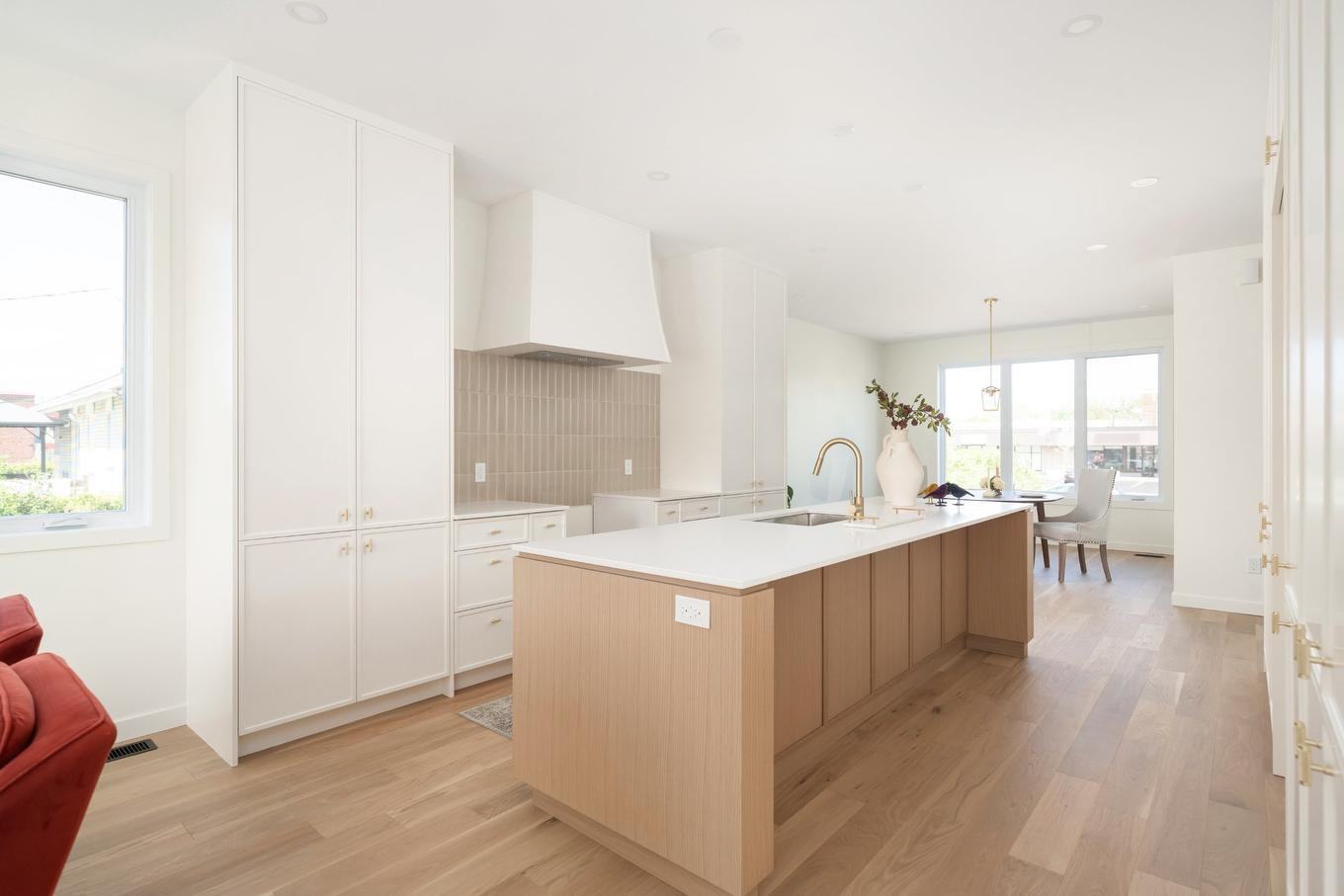 Kitchen - 4492 Boul. Westpark, Montréal (Pierrefonds-Roxboro), QC - Indoor Photo Showing Kitchen