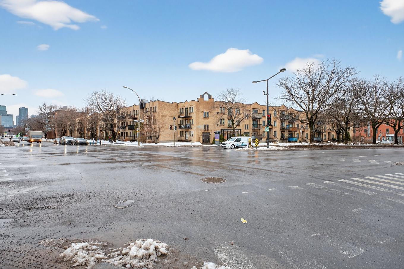 Façade - 101-2540 Rue St-Antoine O., Montréal (Le Sud-Ouest), QC - Outdoor With View
