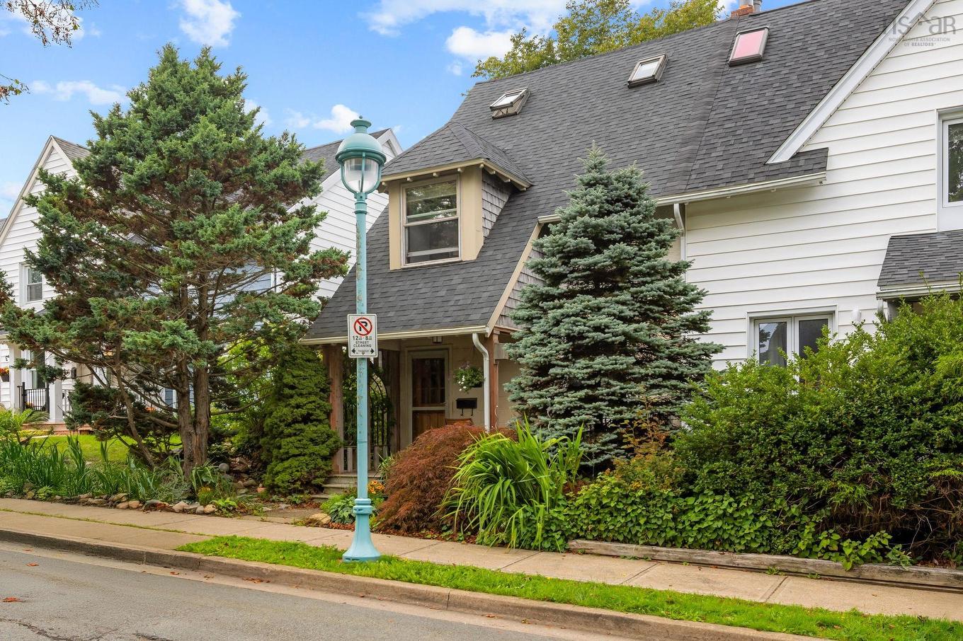 5523 Sebastian Pl, Halifax, NS