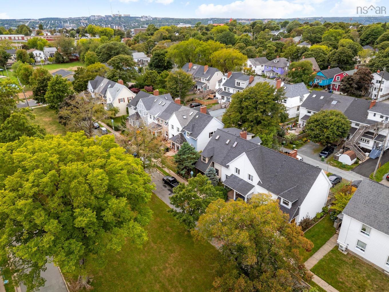 5523 Sebastian Pl, Halifax, NS