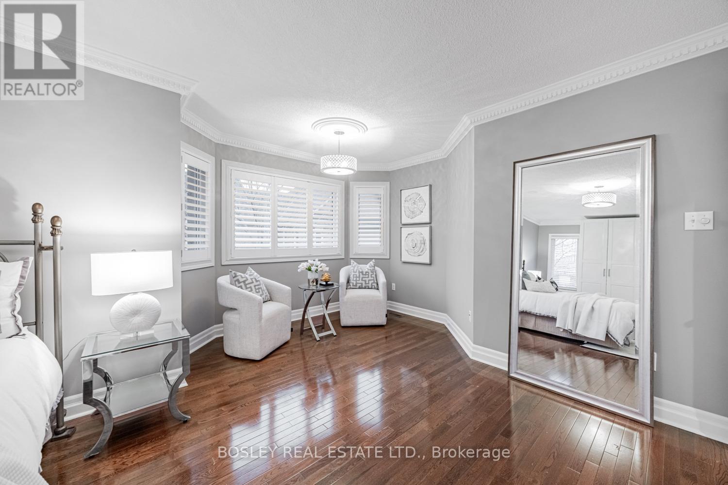 6358 Lisgar Drive, Mississauga, ON - Indoor