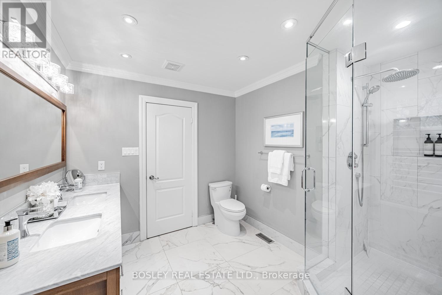 6358 Lisgar Drive, Mississauga, ON - Indoor Photo Showing Bathroom