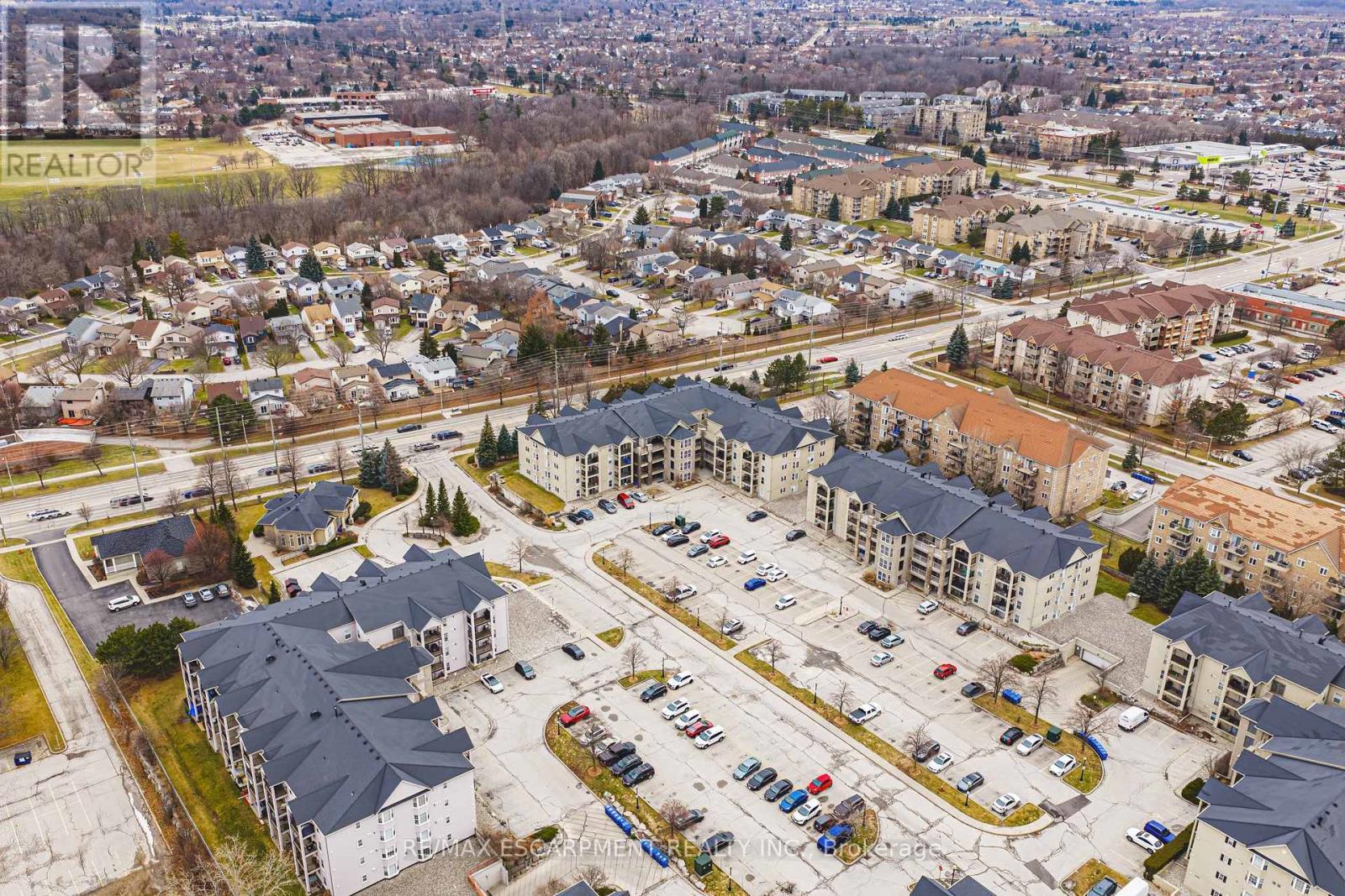 313 - 1451 Walkers Line, Burlington, ON - Outdoor With View