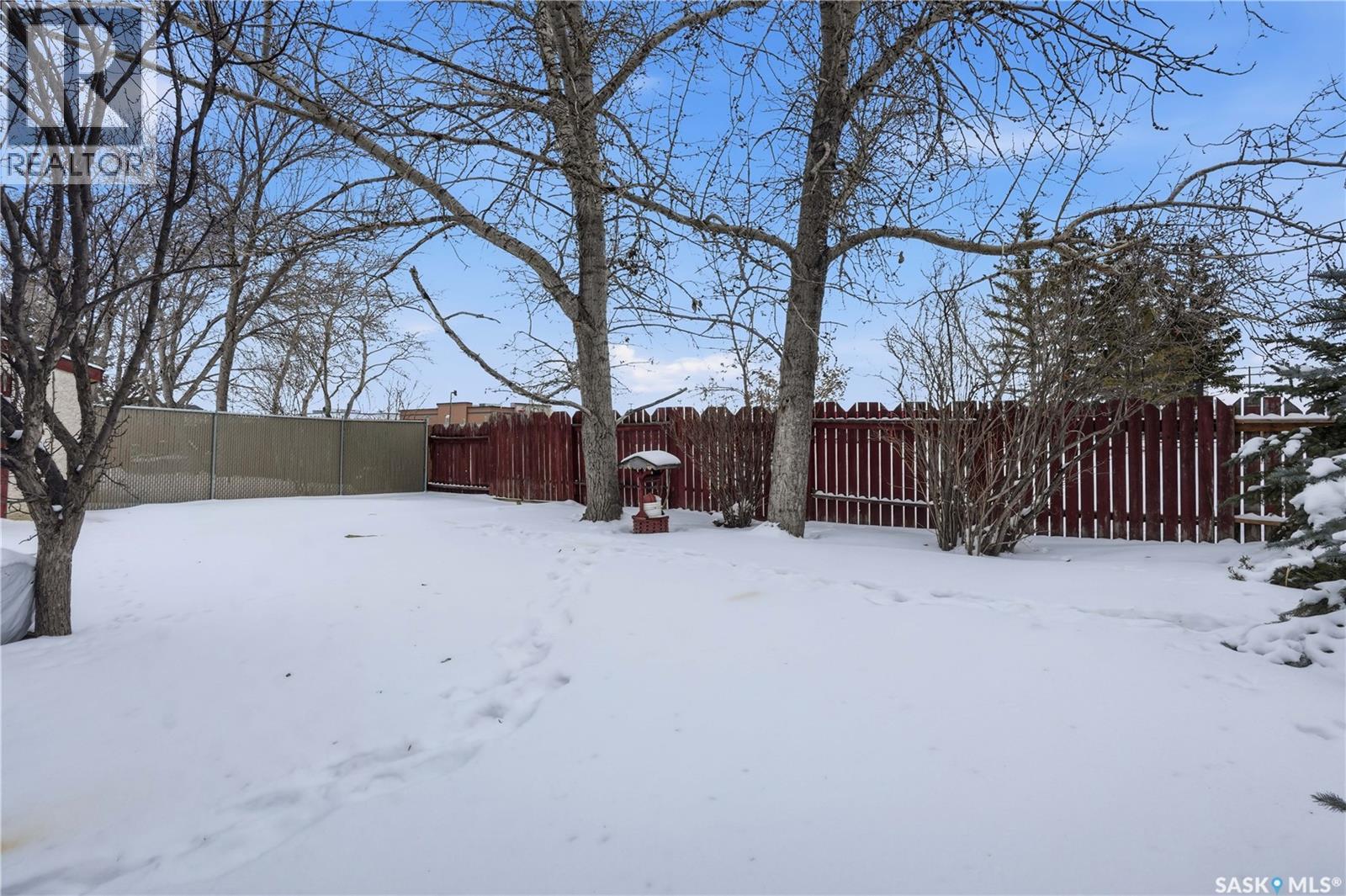 986 Garry Street N, Regina, SK - Outdoor