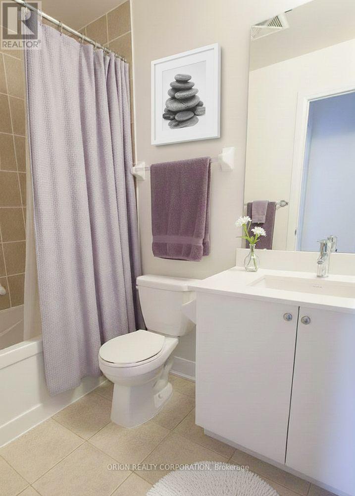 215 - 4700 Highway 7 Road, Vaughan, ON - Indoor Photo Showing Bathroom