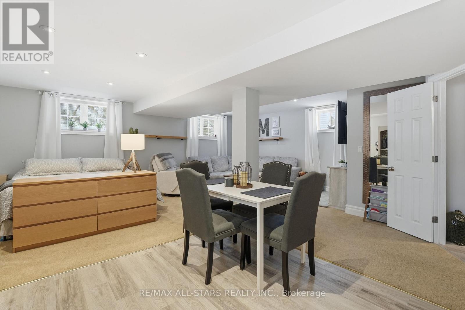 167 Silas Boulevard, Georgina, ON - Indoor Photo Showing Other Room