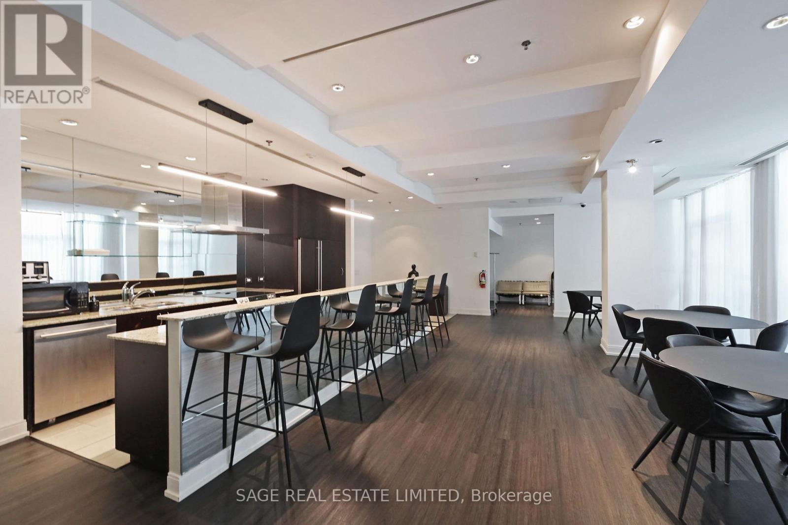 1301 - 88 Broadway Avenue, Toronto, ON - Indoor