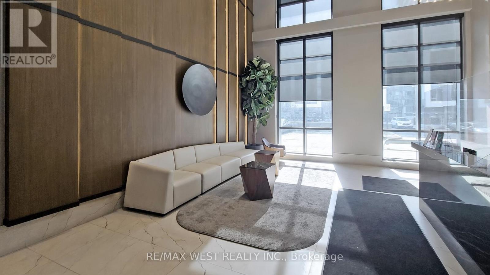 908 - 8 Nahani Way, Mississauga, ON - Indoor Photo Showing Other Room