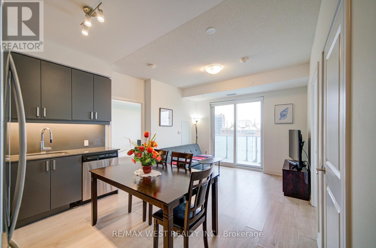 908 - 8 Nahani Way, Mississauga, ON - Indoor