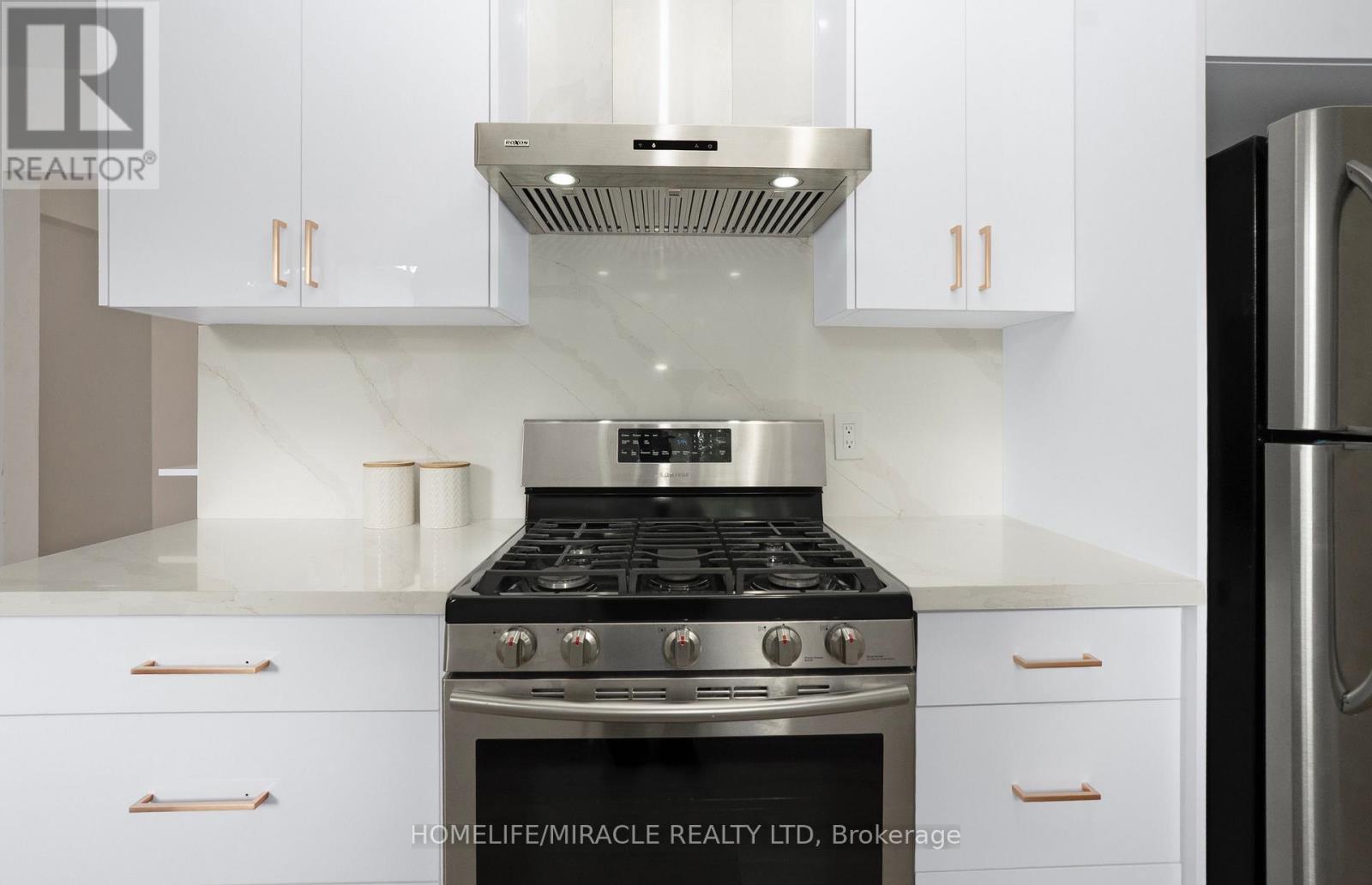 66 Avening Drive, Toronto, ON - Indoor Photo Showing Kitchen