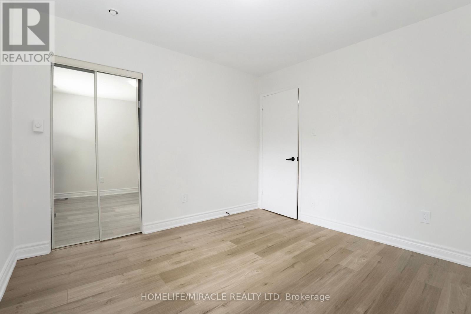 66 Avening Drive, Toronto, ON - Indoor Photo Showing Other Room
