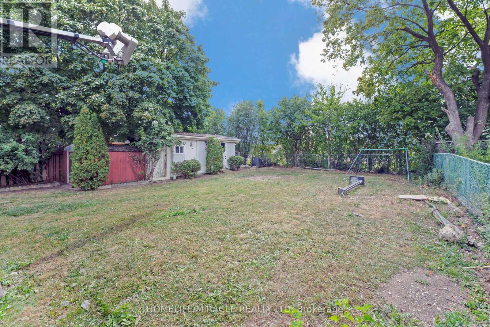 66 Avening Drive, Toronto, ON - Outdoor