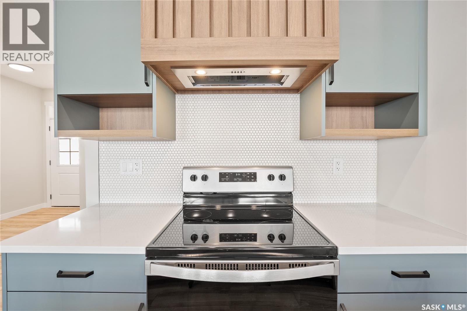 3020 Dumont Way, Regina, SK - Indoor Photo Showing Kitchen