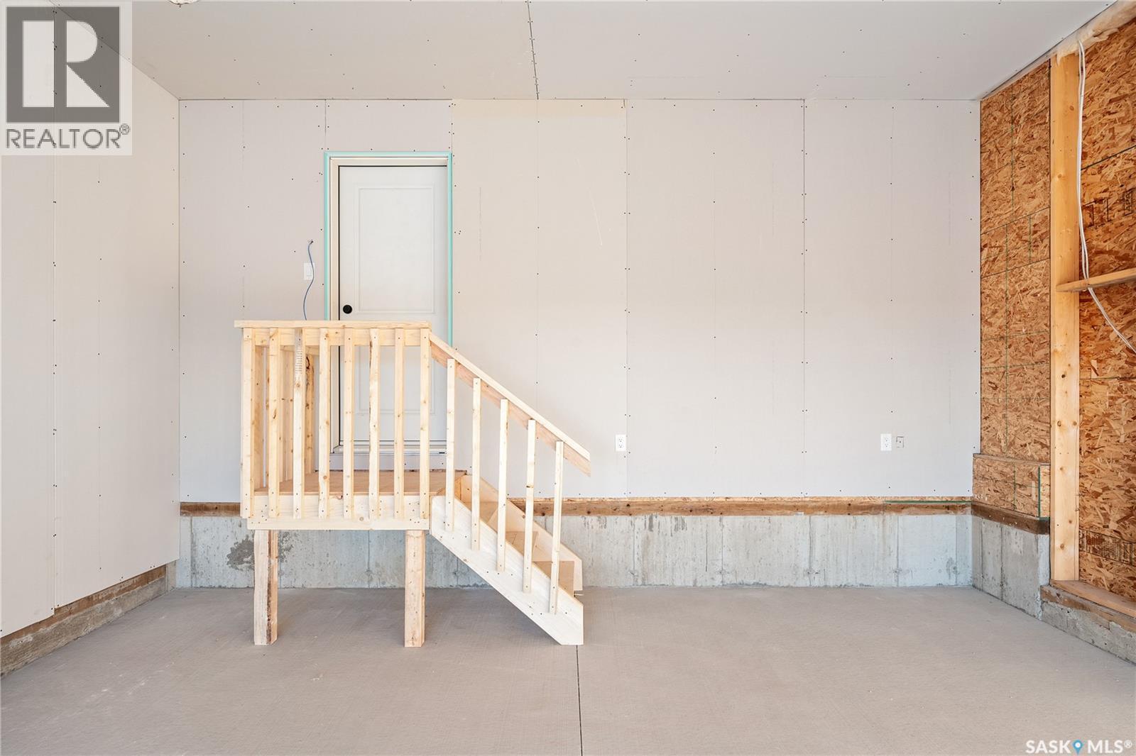 3020 Dumont Way, Regina, SK - Indoor Photo Showing Other Room