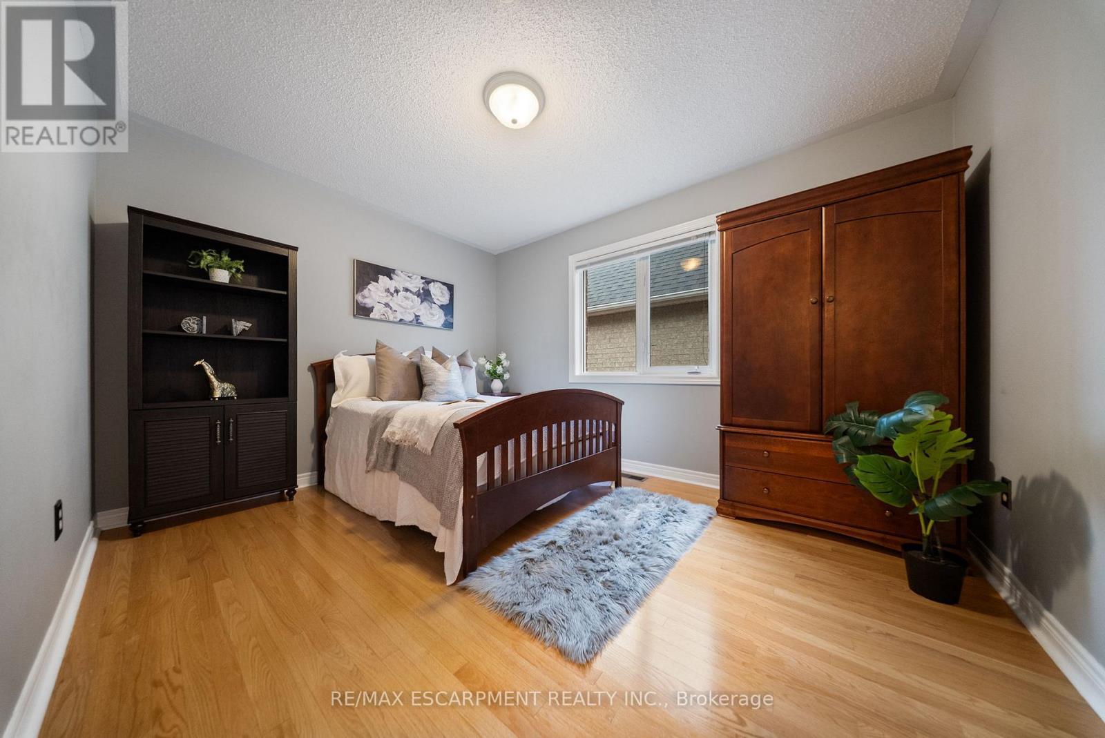 3098 Baron Drive, Mississauga, ON - Indoor Photo Showing Bedroom