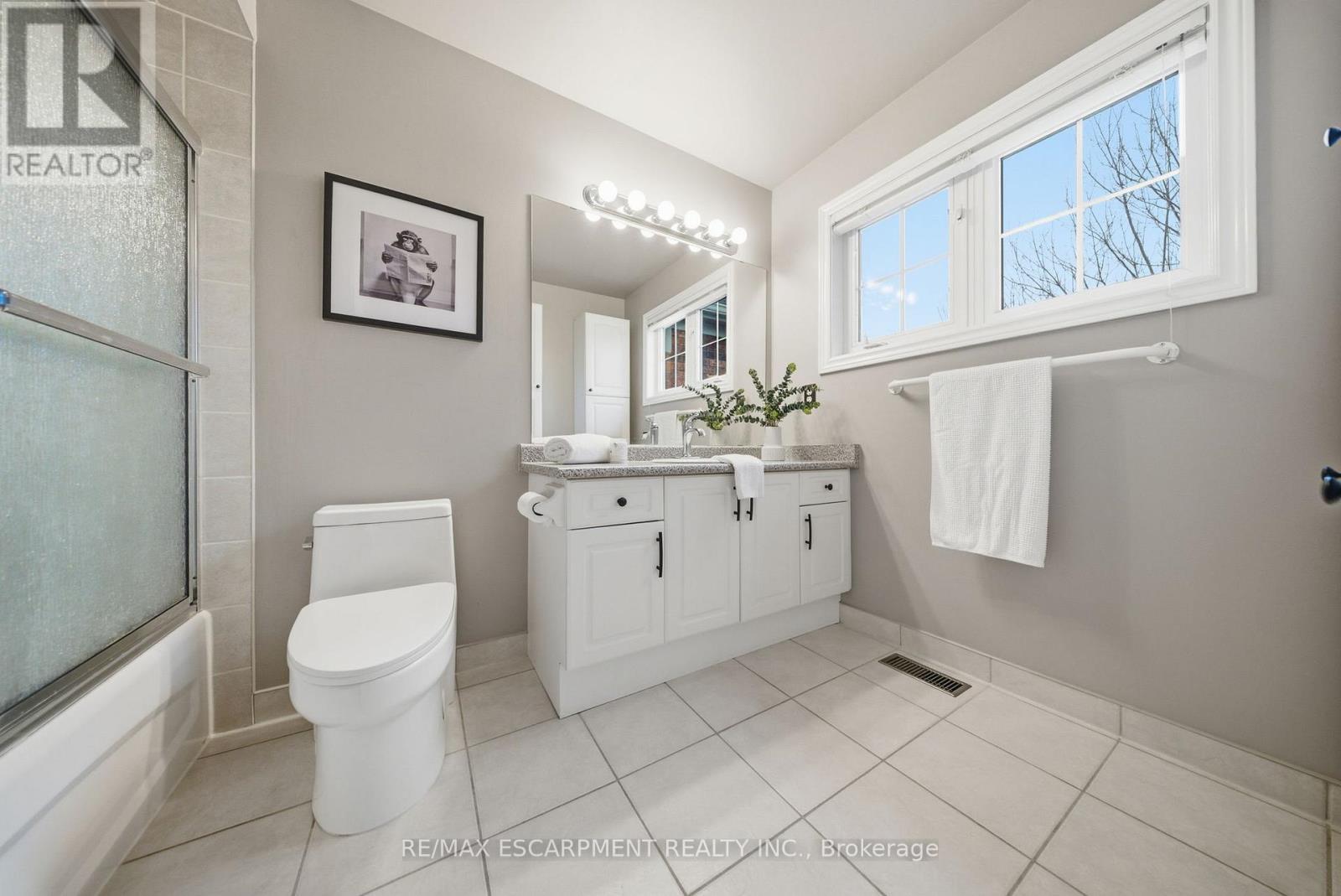 3098 Baron Drive, Mississauga, ON - Indoor Photo Showing Bathroom