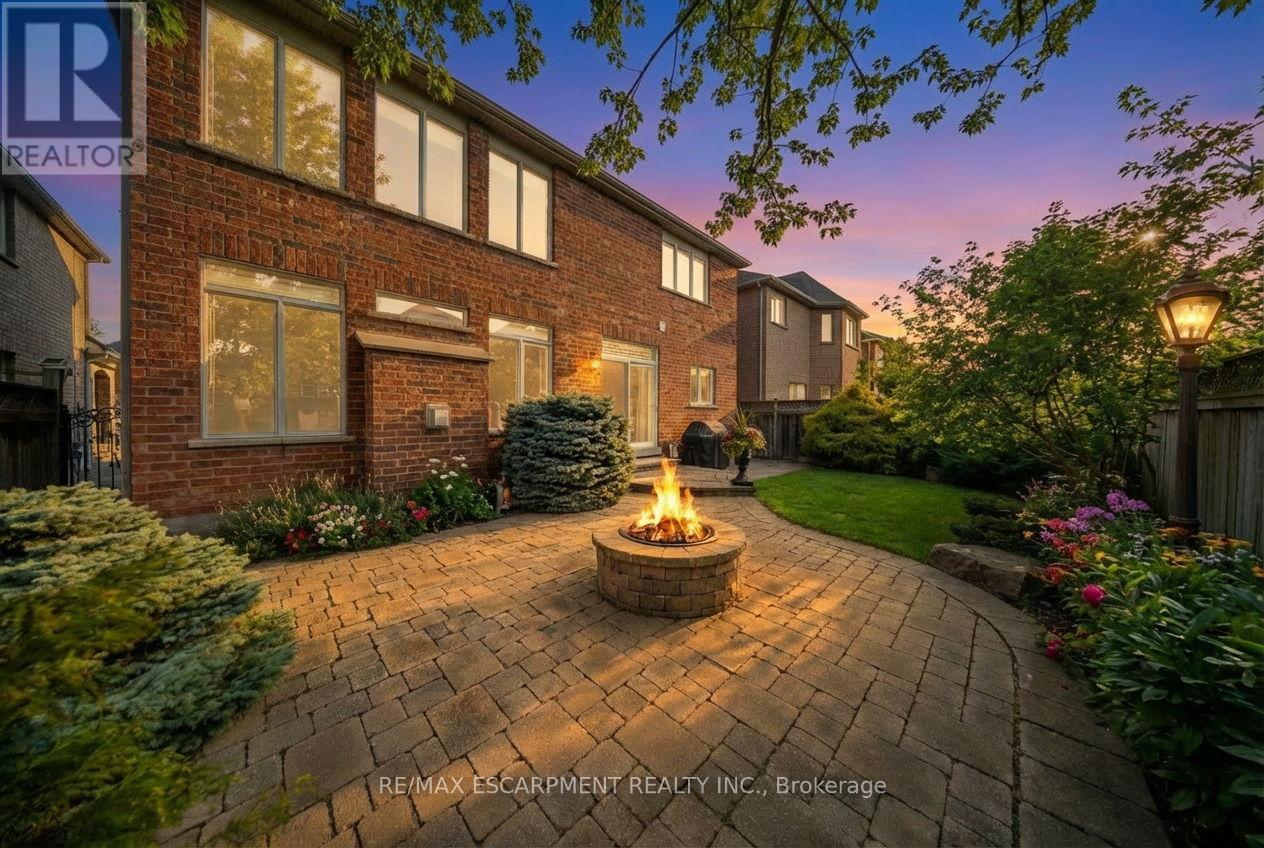3098 Baron Drive, Mississauga, ON - Outdoor