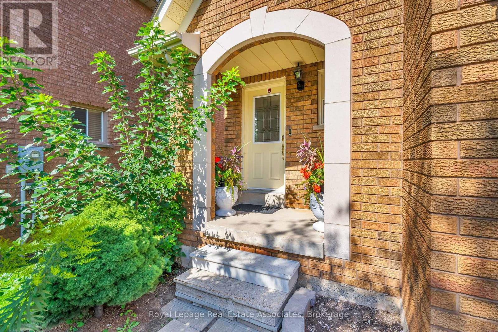 2543 Scarth Court, Mississauga, ON - Outdoor With Deck Patio Veranda With Exterior