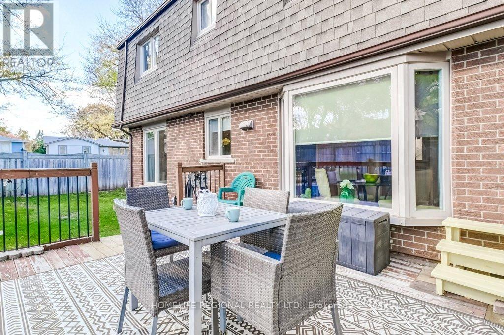 2557 Brasilia Circle, Mississauga, ON - Outdoor With Deck Patio Veranda With Exterior