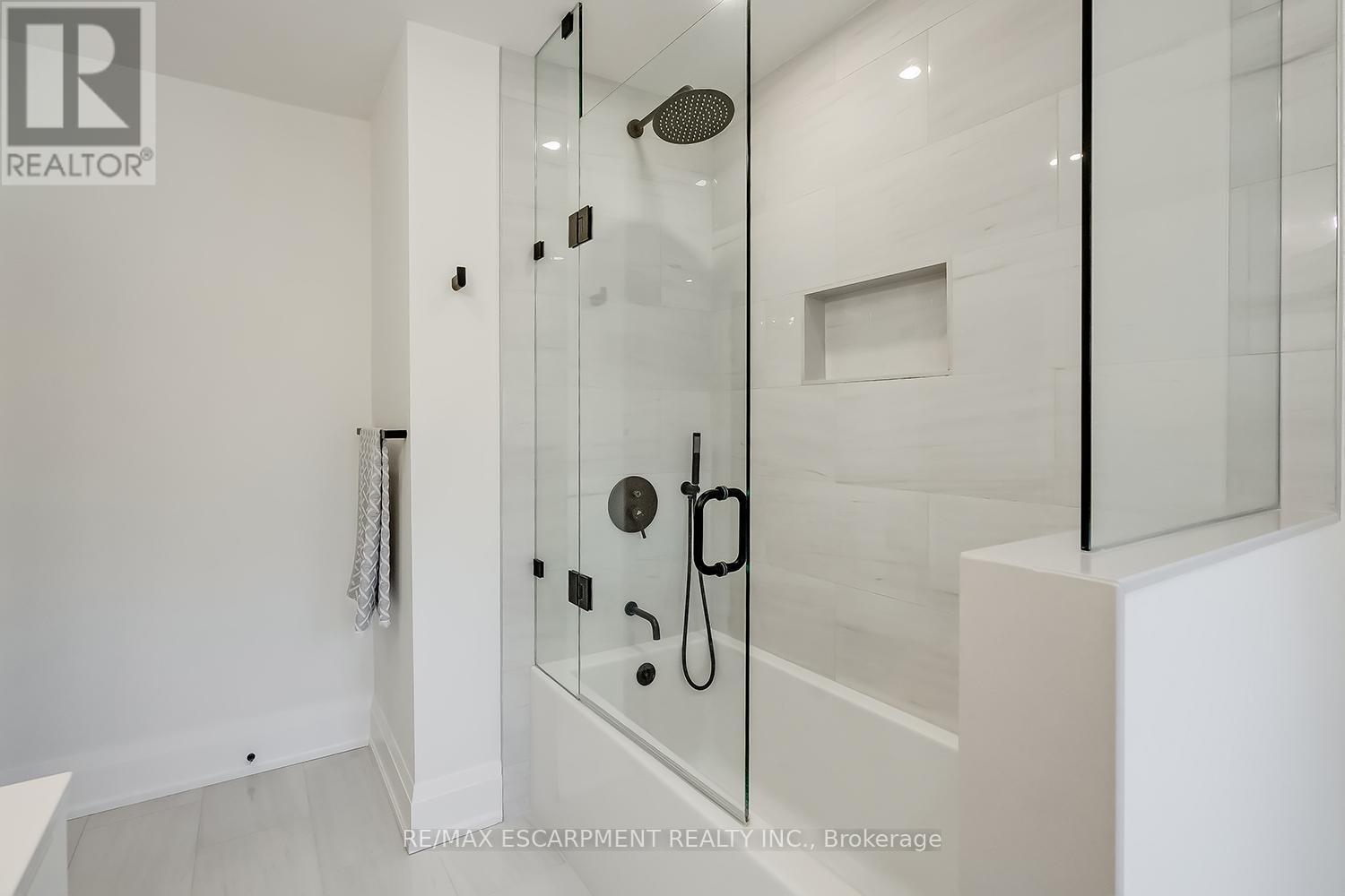 564 Maplehill Drive, Burlington, ON -