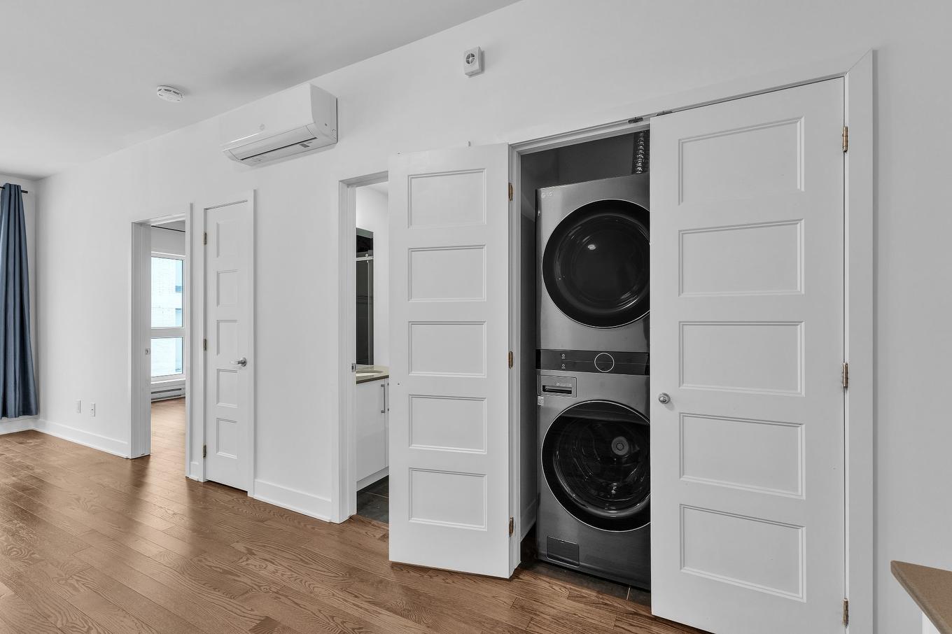 Laundry room - 205-191 Av. Brock S., Montréal-Ouest, QC - Indoor Photo Showing Laundry Room