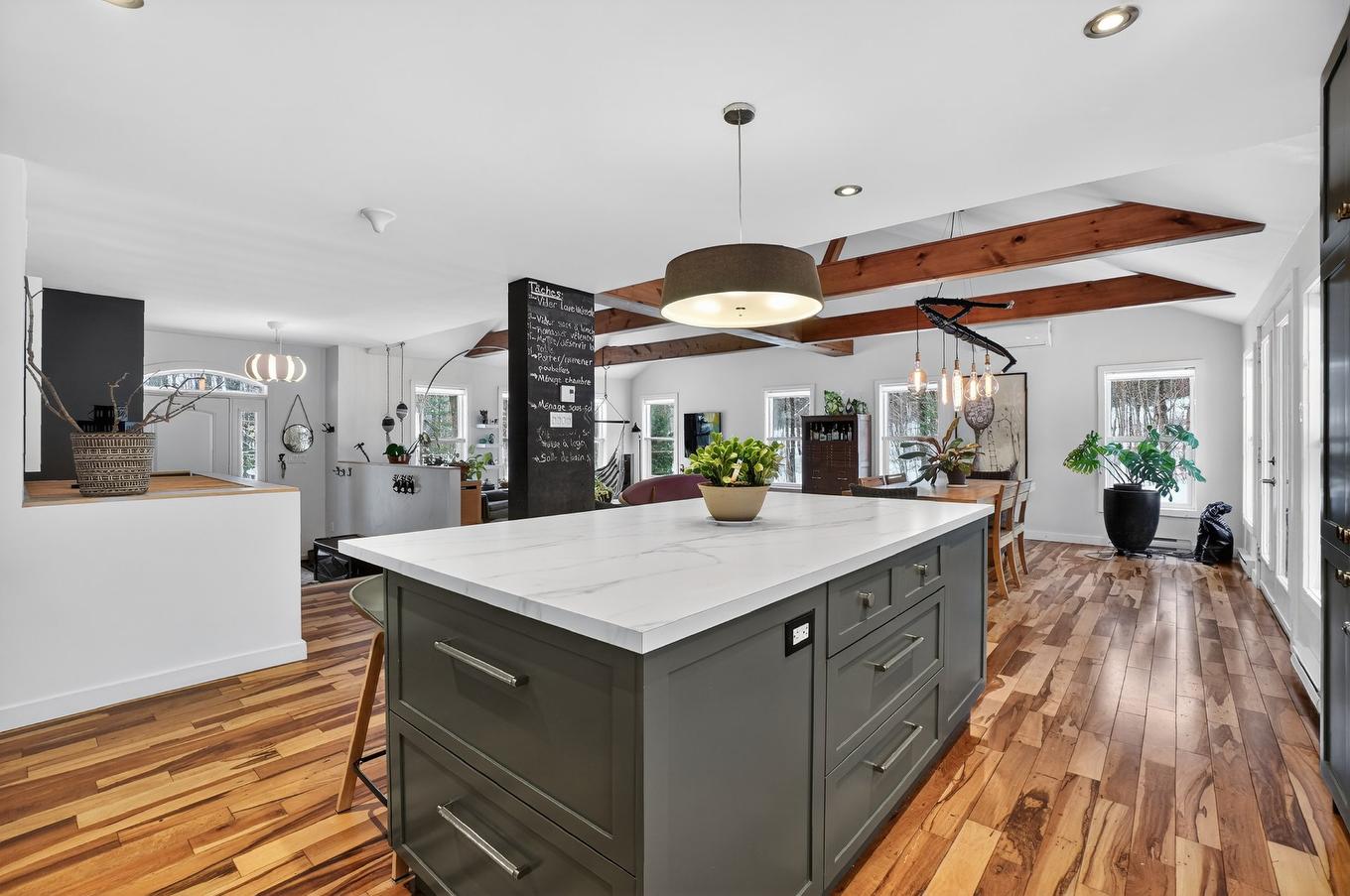 Kitchen - 263 Rue Du Havre, Saint-Colomban, QC - Indoor Photo Showing Kitchen