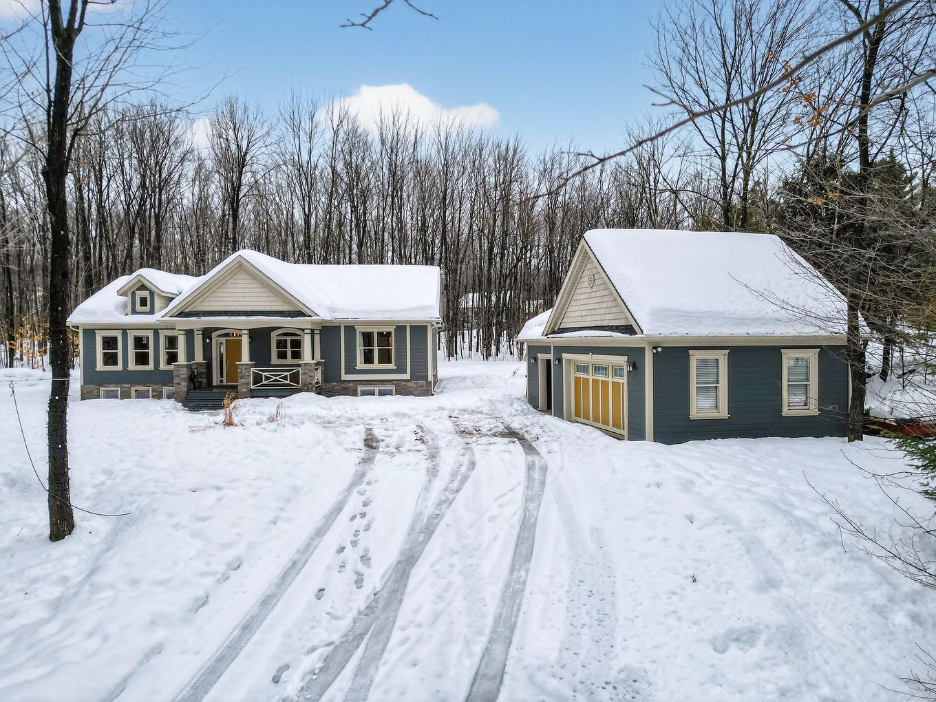 Frontage - 263 Rue Du Havre, Saint-Colomban, QC - Outdoor With Facade