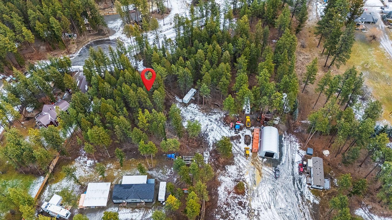 4918 Buck Crescent, Wasa, BC - Outdoor