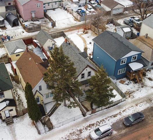 384 Magnus Ave, Winnipeg, MB