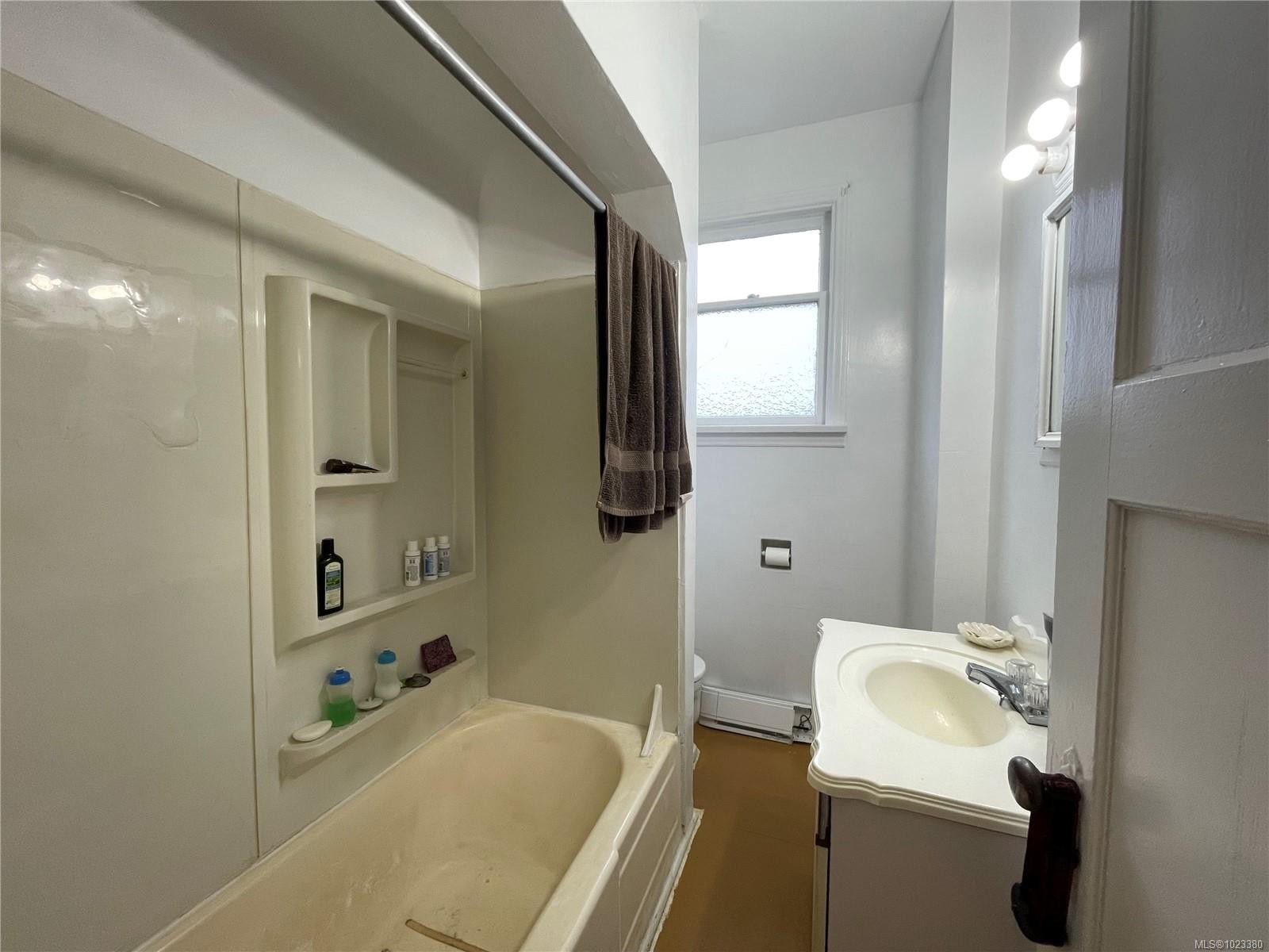 4508 Redford St, Port Alberni, BC