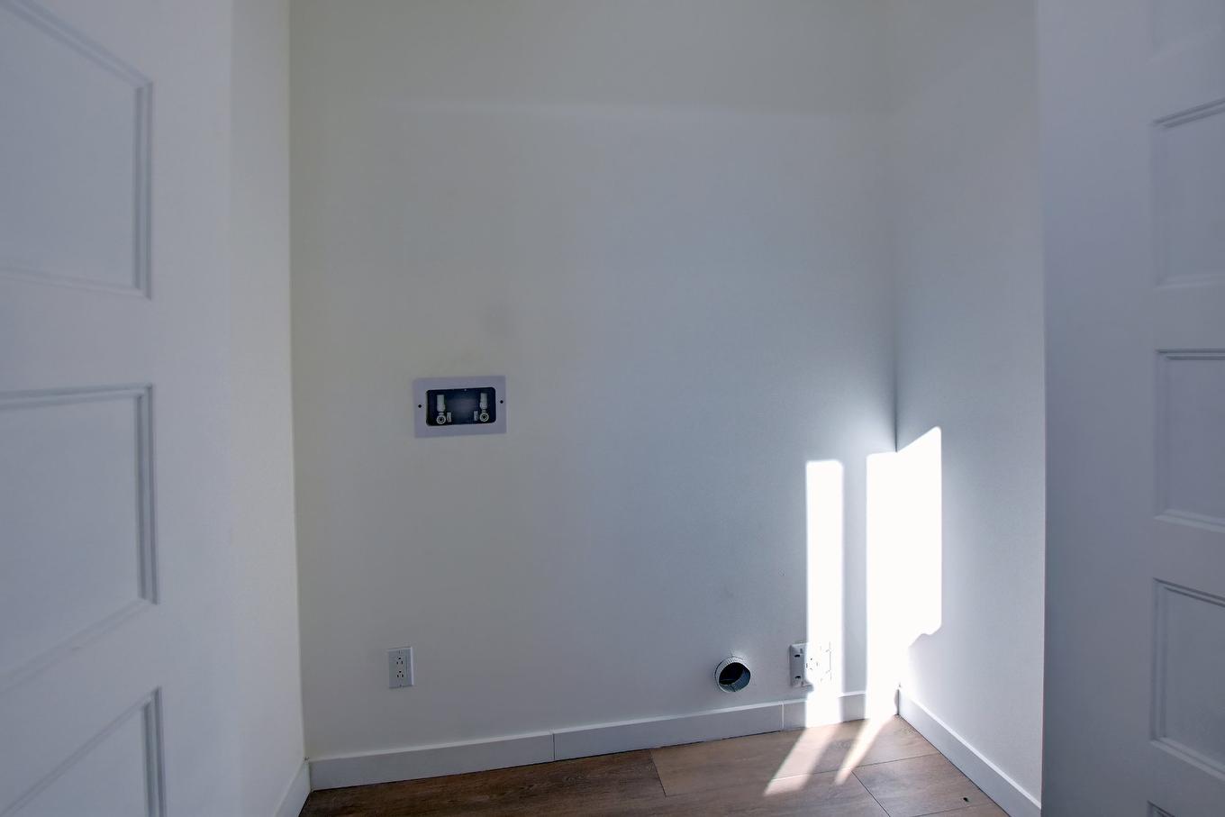 Salle de lavage - 45 Rue Des Pionniers, Saint-Côme, QC - Indoor Photo Showing Other Room