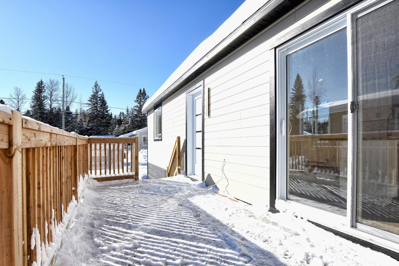 Terrasse - 45 Rue Des Pionniers, Saint-Côme, QC - Outdoor With Exterior