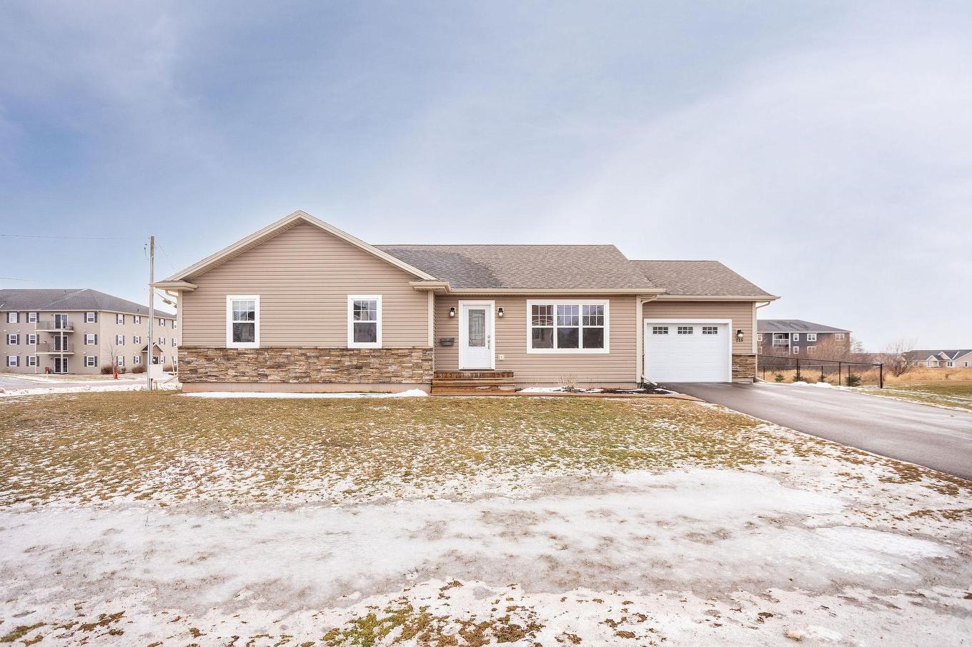 115 Squire Lane, Stratford, PE