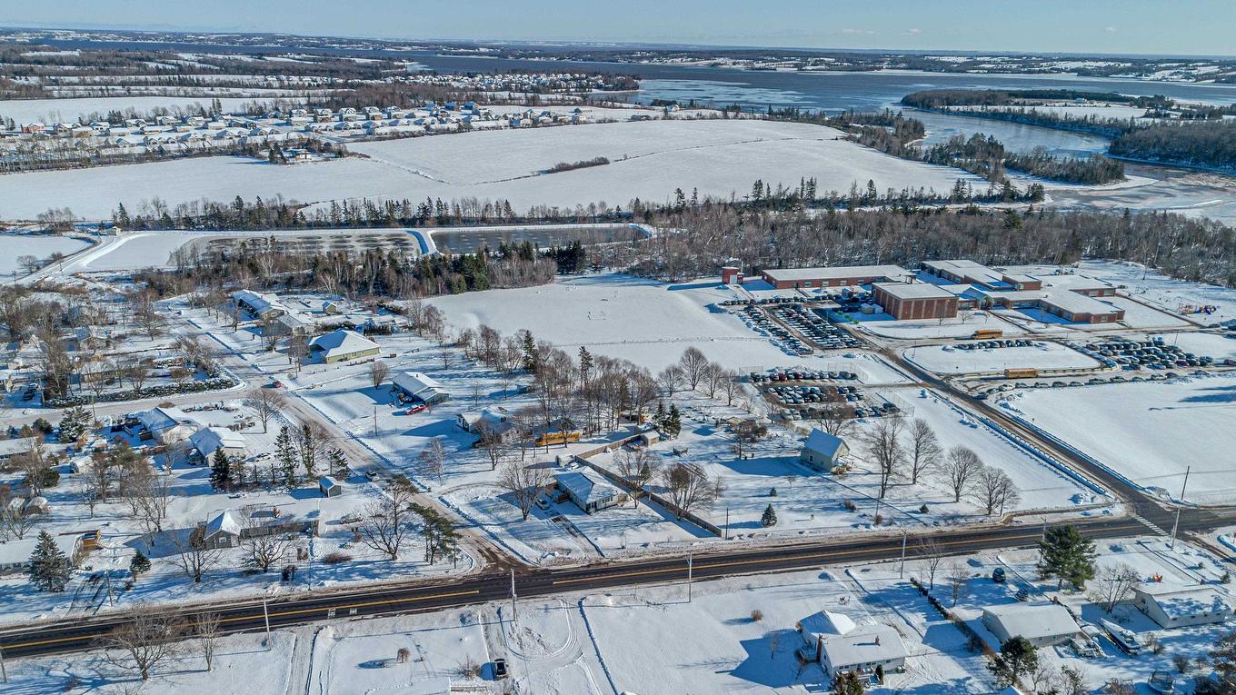 68 Meadowbank Road, Cornwall, PE