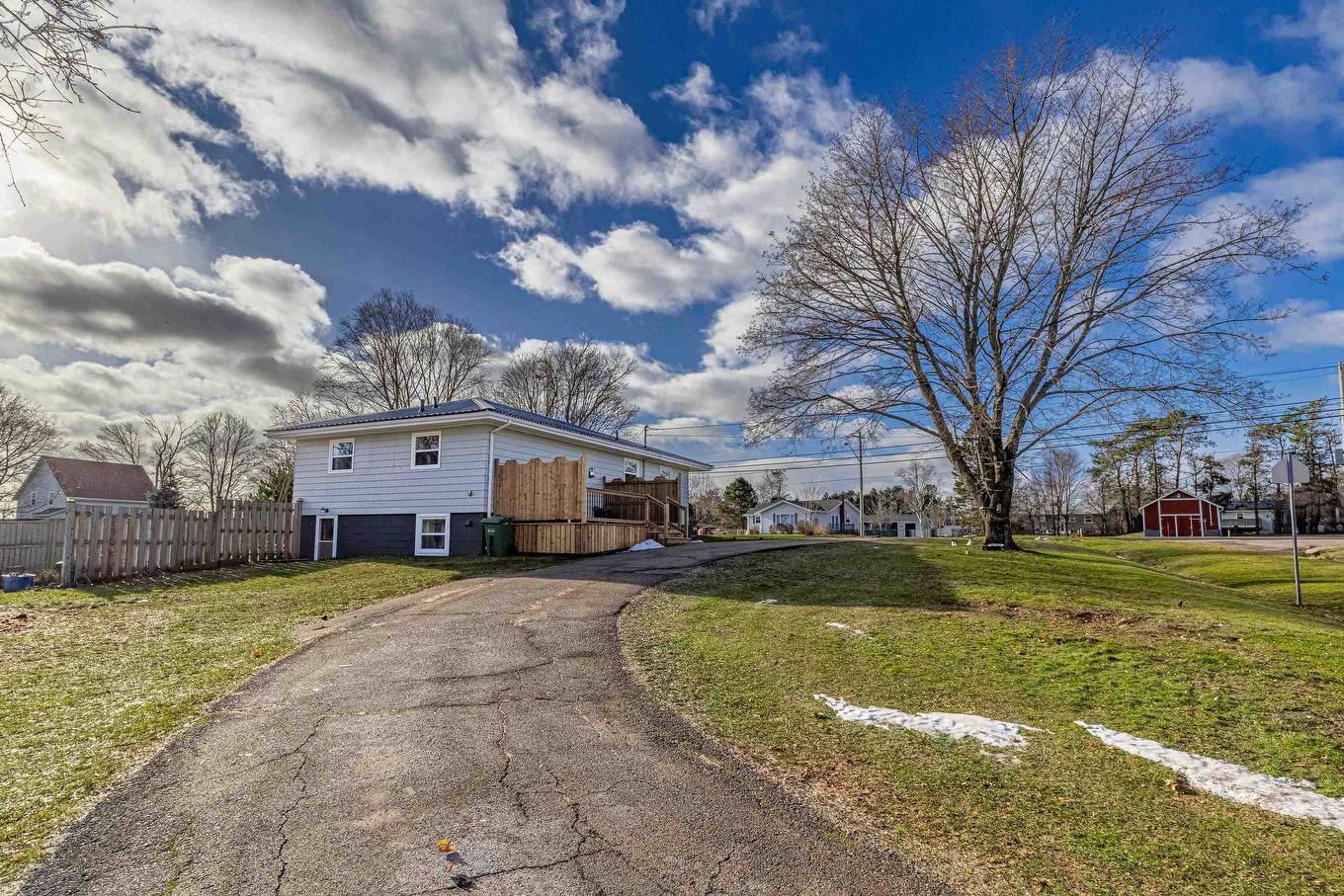 68 Meadowbank Road, Cornwall, PE