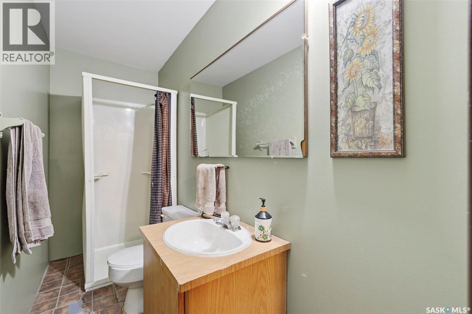 110 1St Avenue S, Hepburn, SK - Indoor Photo Showing Bathroom