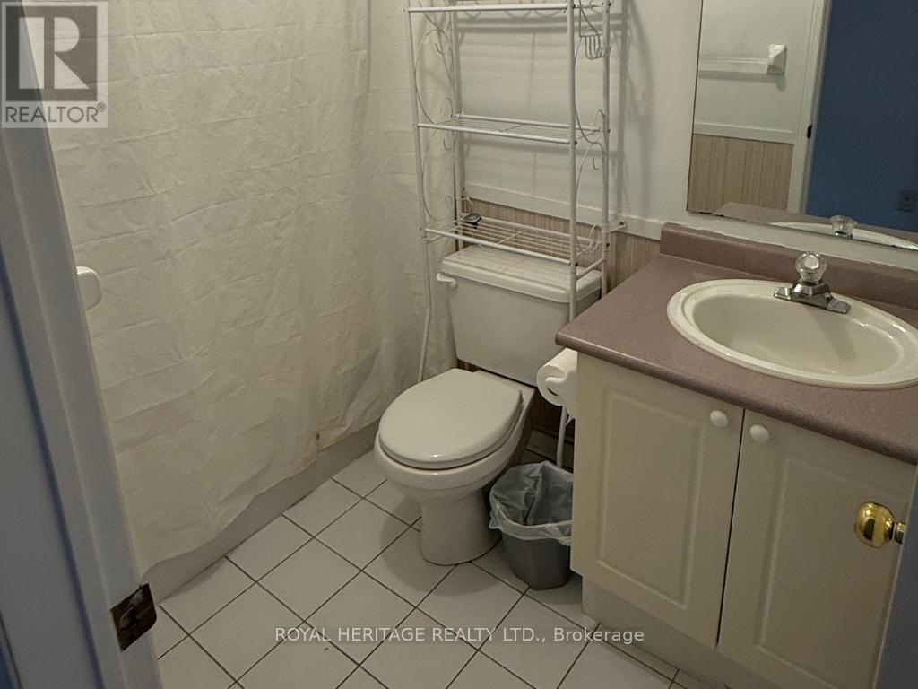 27 Wetherburn Drive, Whitby (Williamsburg), ON - Indoor Photo Showing Bathroom
