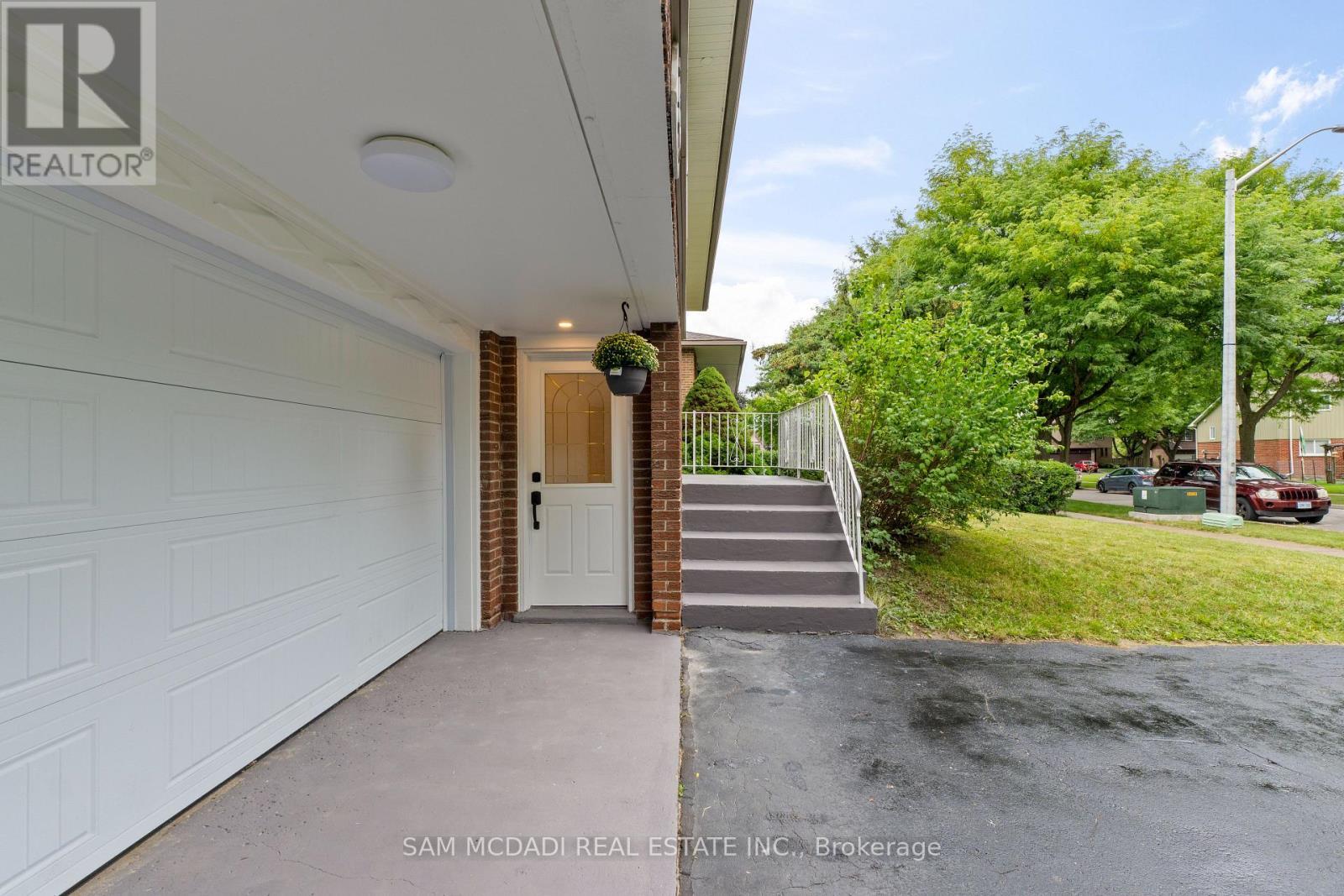 7209 Fayette Circle, Mississauga, ON - Outdoor
