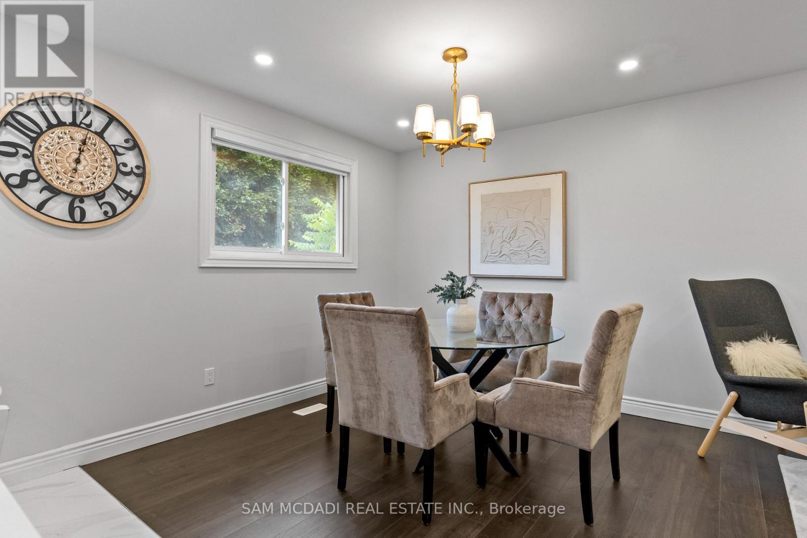 7209 Fayette Circle, Mississauga, ON - Indoor Photo Showing Dining Room