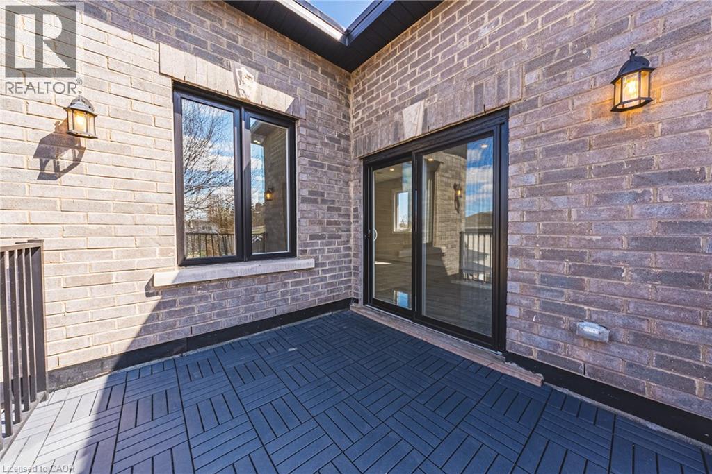 68 Vansitmart Avenue, Hamilton, ON - Outdoor With Exterior
