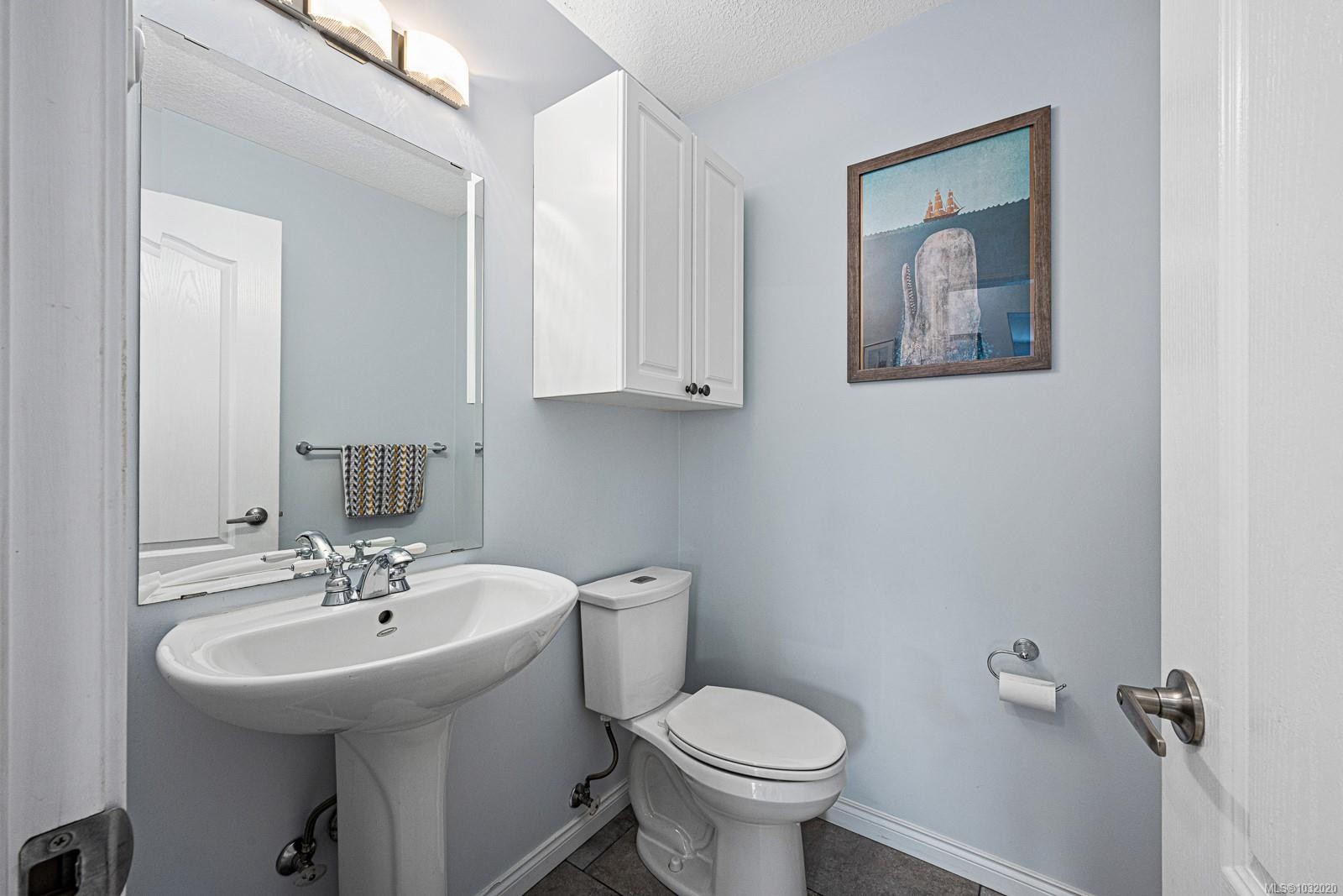 1952 Marten Ave, Comox, BC