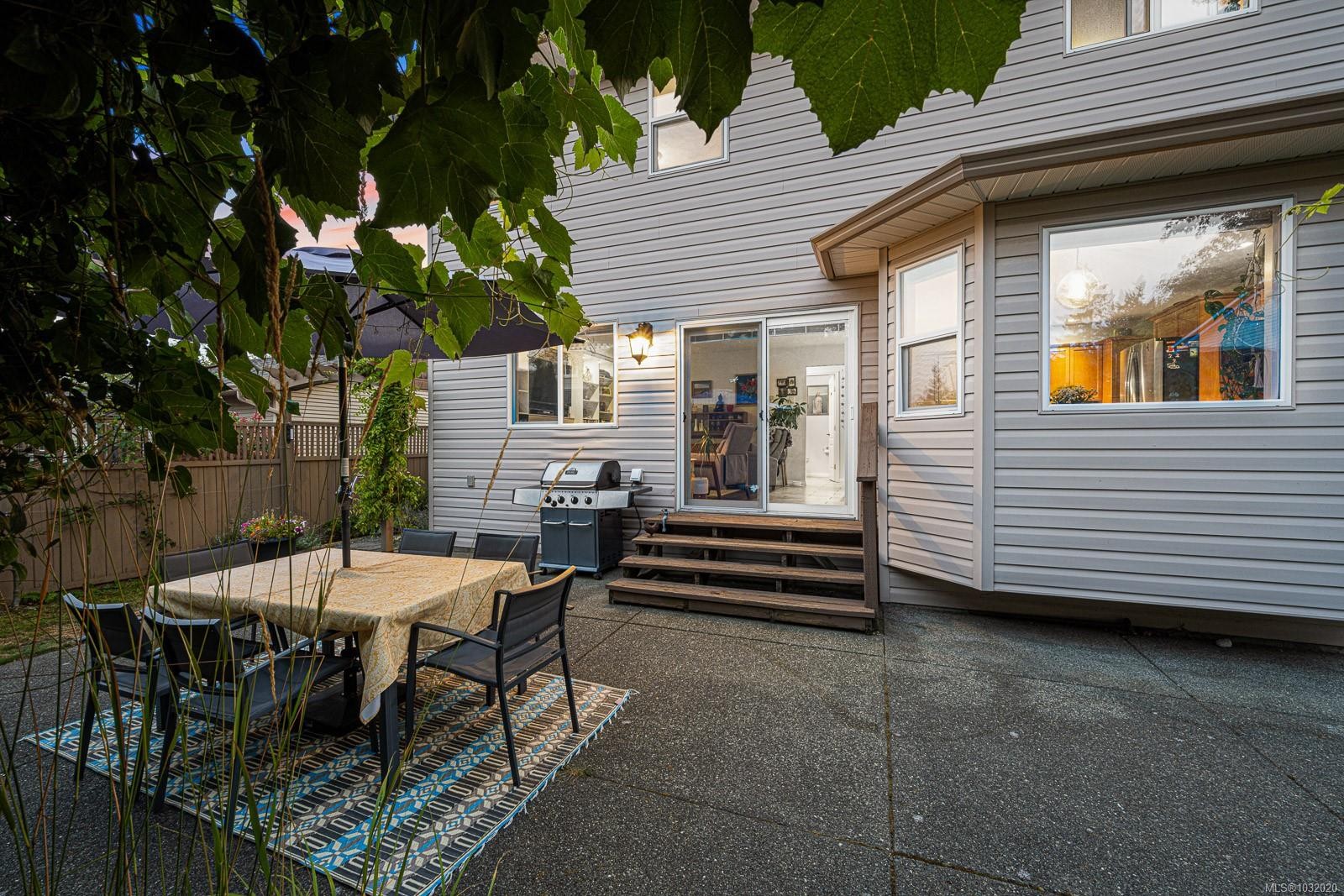 1952 Marten Ave, Comox, BC