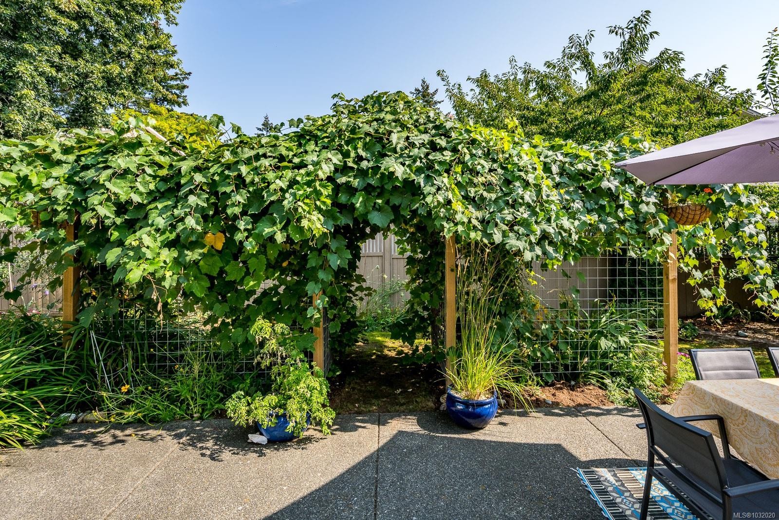 1952 Marten Ave, Comox, BC