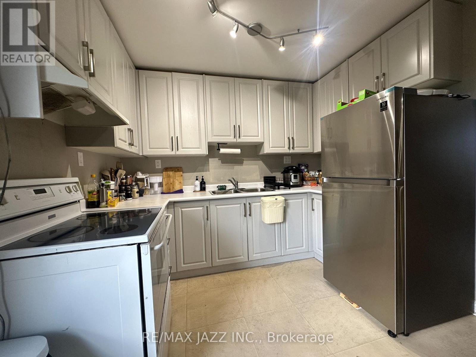 Unit 1(upper) - kitchen - 380 Phillip Murray Avenue, Oshawa (Lakeview), ON - Indoor Photo Showing Kitchen