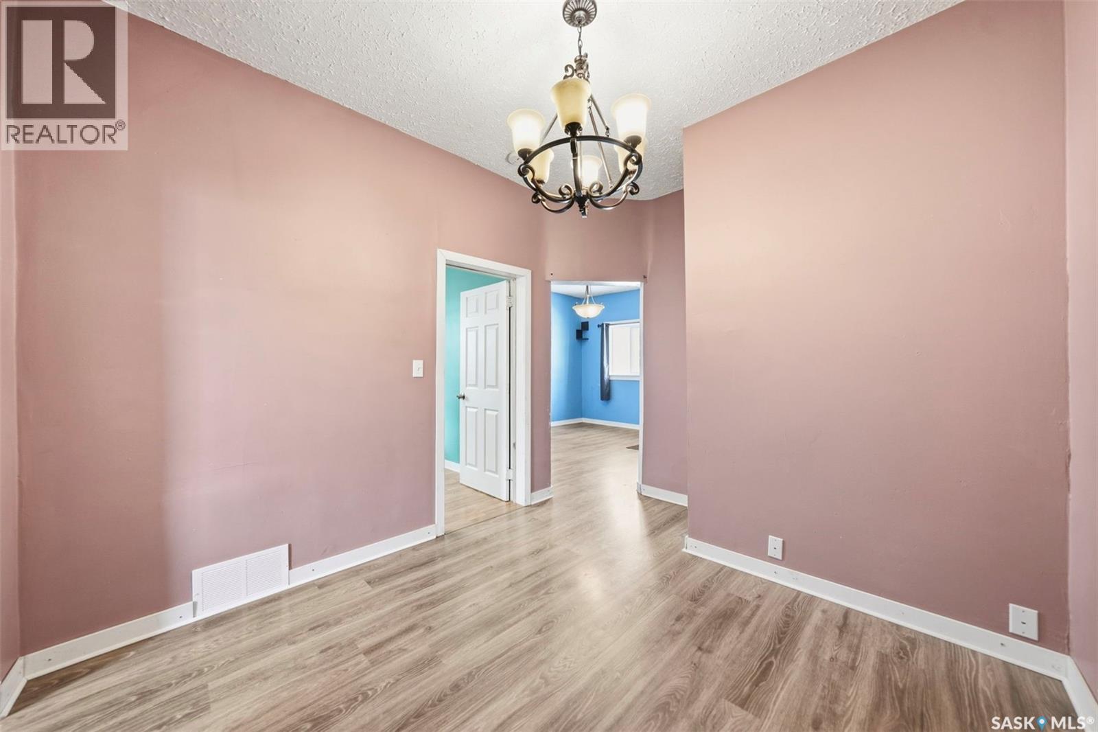 412 H Avenue S, Saskatoon, SK - Indoor Photo Showing Other Room