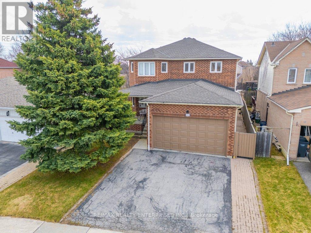 3022 Dalehurst Drive, Mississauga, ON - Outdoor