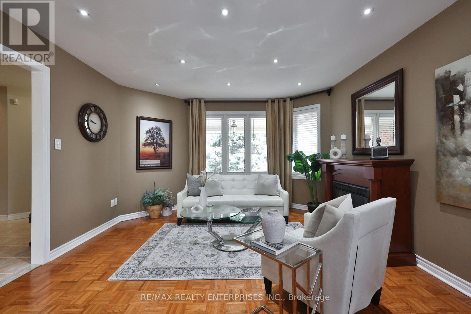 3022 Dalehurst Drive, Mississauga, ON - Indoor