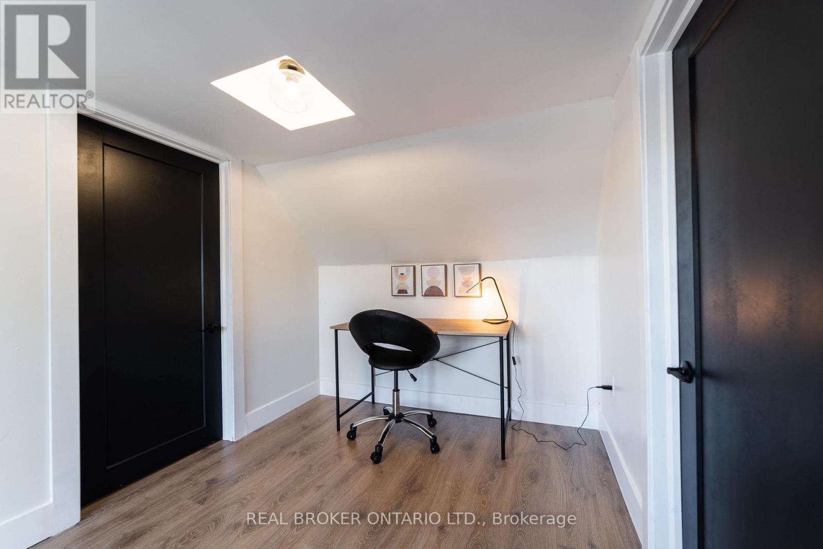 19 Century Street, Hamilton, ON - Indoor Photo Showing Other Room